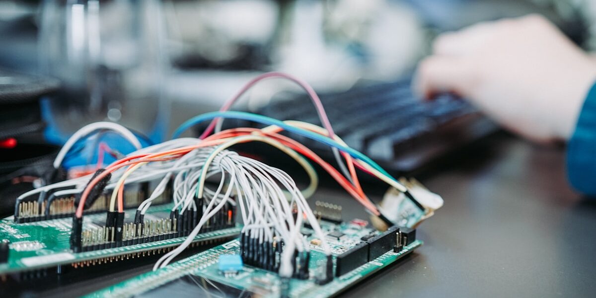 What to Know Before Using Wine Delivery Apps